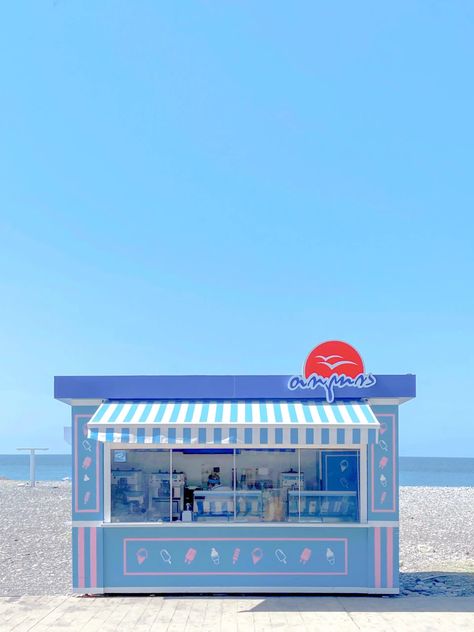 Soft Ice Cream Shop Design, Ice Cream Pop Up, Wes Anderson Architecture, Ice Cream Shop Exterior, Beach Ice Cream Shop, Ice Cream Shop Aesthetic, Cute Ice Cream Shop, Ice Cream Shop Design, Ice Cream Kiosk