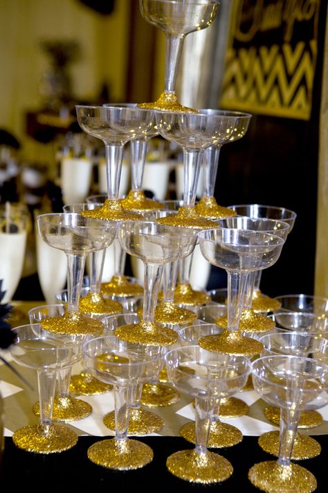 Gold and Black Party - Champagne - Bridal Shower | Lillian Hope Designs Black White And Gold Party Ideas, Black And Gold Party Decorations Classy, Black And Gold Party Theme, Black White And Gold Party, Black And Gold Bachelorette Party, Gold Bridal Shower Ideas, Gold And Black Party, Hope Designs, Champagne Table