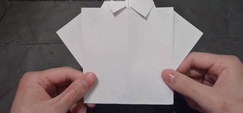 Easy Money Origami, Shirt Origami, Paper Shirt, Preschool Theme Activities, Origami Shirt, Power Saw, Paper Folding Crafts, Necktie Crafts, Origami Videos