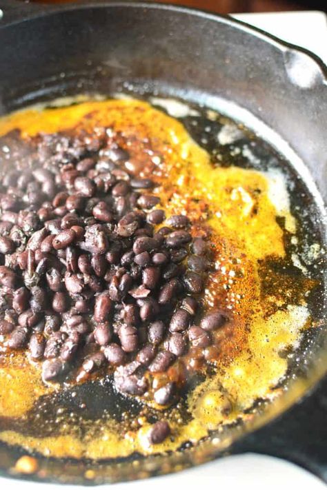 How to make refried black beans from canned whole beans. Sooo easy and healthy! #glutenfree #healthymexican #meatless #cincodemayo #partyfood #vegan #refriedbeans Black Bean Refried Beans, Refried Black Beans, Make Refried Beans, Canning Refried Beans, Refried Beans Recipe, Black Bean Recipes, Mexican Foods, Canned Black Beans, Refried Beans