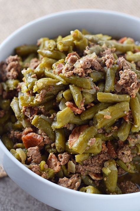 Southern Green Beans, made with bacon, onion, and ground beef in the Instant Pot. Delicious side dish recipe, perfect for holidays or weeknight meals. Lamb Recipes Instant Pot, Traditional Easter Dinner, Balsamic Carrots Roasted, Ground Lamb Recipes, Southern Green Beans, Easter Dinner Menus, Southern Greens, Recipes Instant Pot, Traditional Easter