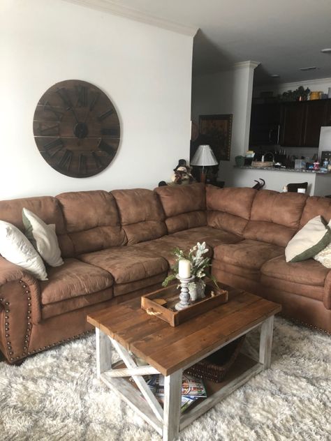 Brown sectional Brown Sectional Living Room, Brown Sofa Living Room, Brown Couch Living Room, Brown Sectional, Upholstered Couch, Brown Couch, Apartment Living Room Design, Brown Living Room, Grey Flooring