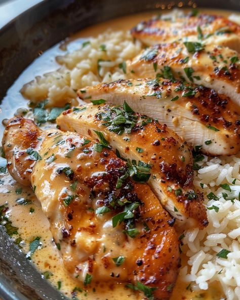 GARLIC BUTTER CHICKEN WITH PARMESAN RICE 🧄🍗🍚🧀 Ingredients: For the Chicken: 4 boneless, skinless chicken breasts 4 tablespoons unsalted butter, divided 4 cloves garlic, minced 1 teaspoon Italian seasoning 1/2 teaspoon paprika Salt and pepper, to taste Fresh parsley, chopped (for garnish) For the Parmesan Rice: 1 cup long-grain rice 2 cups chicken broth 1/2 cup grated Parmesan cheese 1 tablespoon butter Salt and pepper, to taste Directions: Step 1: Season the Chicken Season both sides o... Chicken With Parmesan, Parmesan Rice, Garlic Butter Chicken, Rice Ingredients, Healthy Food Motivation, Chicken And Rice, Boneless Skinless Chicken, Chicken Dishes Recipes, Food Goals