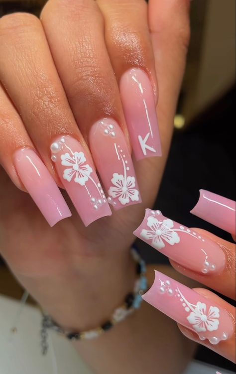 Summer Themed Acrylic Nails, Habisquis Nails, Nails Asthetics Ideas, Nail Ideas Acrylic Summer 2024, Nails Sommer, Holiday Nail Inspo, Vacation Nail Designs, Harry Potter Nail Art, Nail Pink