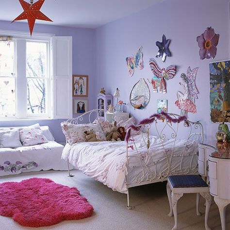 Girl's pretty bedroom Purple Childrens Bedroom, Lilac Kids Bedroom, Lilac Rooms, Comfy Bedrooms, Lilac Room, Lilac Bedroom, Bedroom Guide, Iron Beds, Room View