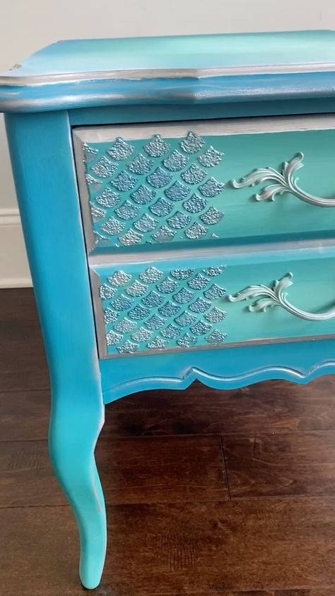 Mermaid Painted Furniture, Mermaid Furniture Diy, Descendants Bedroom, Mermaid Desk, Mermaid Vanity, Ocean Furniture, Mermaid Dresser, Mermaid Furniture, Household Planning