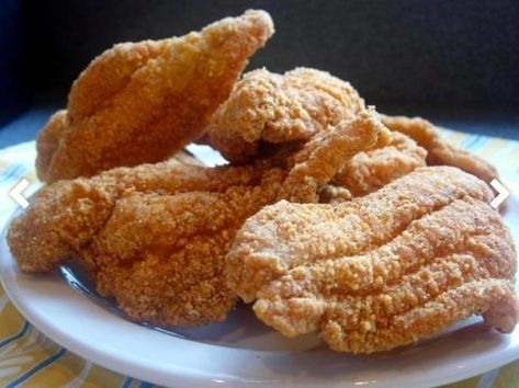 However, we can’t say that coming for the food is a bad idea either. Baked Whitefish, Catfish Dinner, Fried Catfish Recipes, Catfish Recipe, Southern Fried Catfish, Fried Seafood, Recipes Southern, Catfish Recipes, Seafood Bake