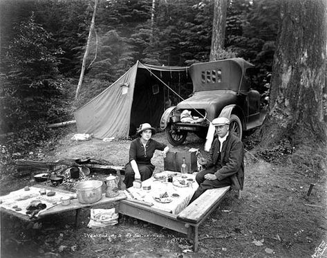 Model T Ford Forum: More T era camping, Old Photos Rural Willys, Uk Campsites, Camping Quebec, Camping Photo, Camping Resort, Camping Cot, Camping Lovers, Camping Checklist, Camping Blanket