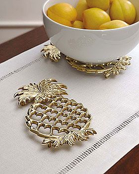 pineapple trivet.-Baldwin Brass - can find under Baldwin Brass on-line. Pineapple Interior Design, Pineapple Kitchen Decor, Colonial Williamsburg Virginia, Pineapple Kitchen, Deco Fruit, Golden Pineapple, Brass Pineapple, Pineapple Parties, Smart Tiles