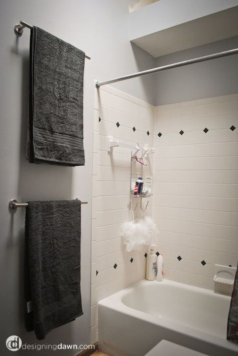 Double Towel Rack Bathroom Hanging, 2 Towel Bars In Bathroom, Bathroom Towel Rod Placement, Towel Rods In Bathroom, Stacked Towel Bars, Towel Bar Ideas Bathroom, Bathroom Towel Bar Placement, Double Towel Bar Ideas, Towel Bar Placement