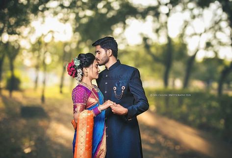 So, if you are having an intimate Maharashtrian wedding just like this couple, then we suggest you bookmark these latest Marathi couple portraits that are fresh, cute and adorable to get clicked for your wedding album. #shaadisaga #indianwedding #couplephotoshoot #couplephotography #couplephotoshootposes #couplephotoshootromantic #couplephotoshootideas #couplephotoshootoutfits #couplephotoshootwinter #couplephotoshootoutdoor #couplephotoshootcreative #couplephotoshootfun #couplephotographyideas Engejment Couple Pic Marathi, Engment Pose, Engagement Stills, Couple Hd Wallpaper, Marathi Couple, Couple Stills, Marriage Pics, Marriage Dresses, Interesting Poses