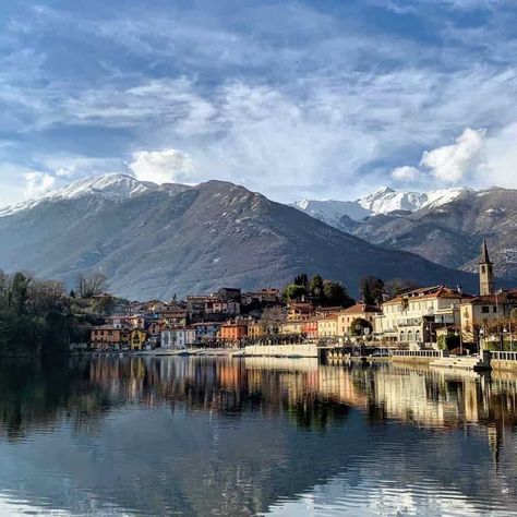 Stressa Italy, Stresa Italy, Italy Restaurant, Lake Garda Italy, Shopping In Italy, Best Of Italy, Italy Aesthetic, Places In Italy, Lake Garda