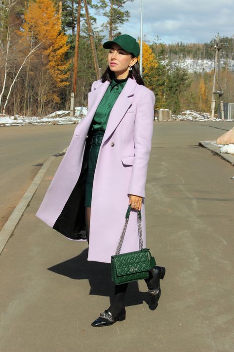 Lilac Loafers Outfit, Lilac Green Outfit, Lilac Coat Outfit Winter, Lavender Coat Outfit, Lilac Coat Outfit, Lilac And Green Outfit, Purple Coat Outfit, Lilac Outfits, Lilac Hat