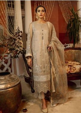 Riwaj by Nuriyaa Luxury Eid Collection 2021 Pakistani Designer Suits, Indian Salwar Kameez, Pakistani Lawn Suits, Sana Safinaz, Salwar Kamiz, Pakistani Salwar Kameez, Basic Wear, Salwar Kameez Designs, Eid Collection