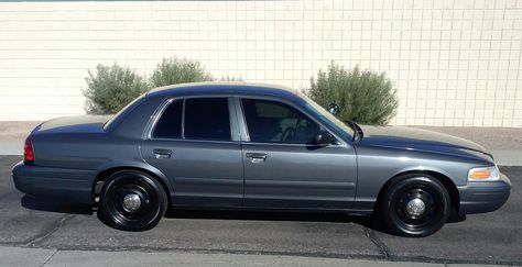 2008 Ford Crown Victoria P71 police interceptor..  this is the exact same vehicle I just recently purchased. Runs great!!! -JC Gran Marquis, Us Police Car, Panther Car, Ford Victoria, Crown Vic, Firefighter Apparel, Cop Cars, Victoria Police, Ford Police