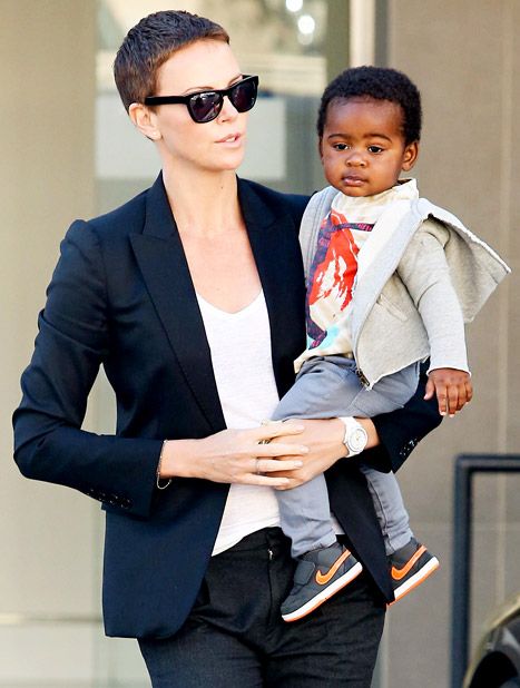 Jackson Theron, Charlize Theron Style, Kids News, Celebrity Moms, Pictures Of The Week, Shaved Head, Celebrity Babies, Superhero Party, Charlize Theron