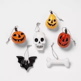 Target Halloween 2023, Bubble Party Favors, Indoor Halloween Decorations, Halloween Resin, Dried Floral Wreaths, Decorative Wall Sculpture, Halloween Window Decorations, Target Halloween, Halloween Entertaining