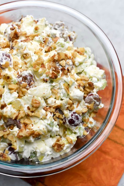 Apple Waldorf Salad, Easter Salad Recipes, Cheesecake Fruit Salad, Salad Decoration, Easter Salad, Waldorf Salad Recipe, Apple Salad Recipes, Waldorf Salad, Recipes With Whipping Cream