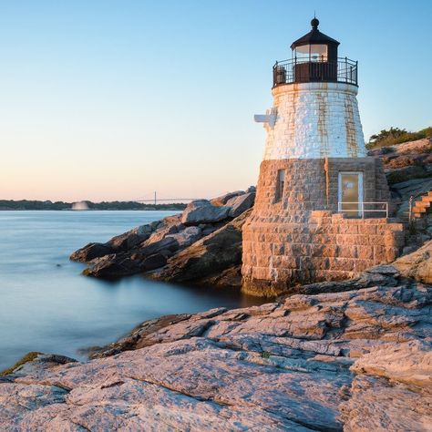 Beautiful Coastal Rhode Island Road Trip: Providence To Westerly - TravelAwaits Castle Hill Lighthouse, Rhode Island Travel, New England Road Trip, Lighthouse Pictures, Castle Hill, Weekend Humor, Beautiful Lighthouse, Newport Rhode Island, Newport Ri