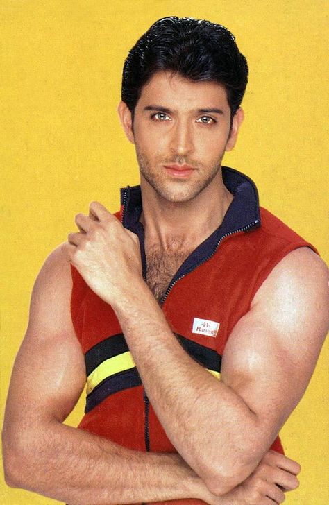 Hrithik Roshan 90s, 90s Aesthetic Men, Y2k Bollywood, Indian Bollywood Actors, 90s Bollywood Fashion, Childhood Images, 90s Bollywood Aesthetic, Basic Computer, Katrina Kaif Photo