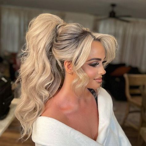 35 Wedding Ponytail Hairstyles Beautiful Ponytail Hairstyles, Hairstyles For A Wedding, Straight Ponytail Hairstyles, Graduation Hairstyle, Beautiful Ponytail, Glam Hairstyles, Wedding Ponytail Hairstyles, Full Ponytail, Bridal Ponytail