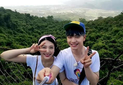 is a beaultiful night Joy And Sungjae, Sungjae Joy, Wgm Couples, Sungjae And Joy, Sung Jae, Sungjae Btob, Joy Rv, We Got Married, We Get Married