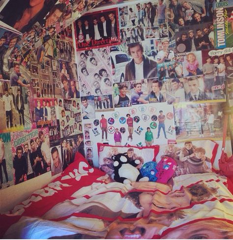 One Direction 2011 Aesthetic, 2014 One Direction Aesthetic, One Direction 2013 Aesthetic, 2015 Room Aesthetic, One Direction Nostalgia, Old One Direction, 2014 One Direction, 2014 Bedroom, One Direction Bedroom