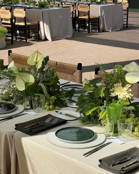 Green Table Settings, Green Tablescape, Redwood Wedding, Green Centerpieces, Tablescape Inspiration, Flower Installation, My Bff, October 25, Wedding Mood Board