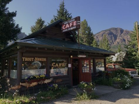 Log Cabin Aesthetic, Cooke City Mt, Cabin Cafe, Mountain Cafe, Lexi Hidalgo, Small Town Life, Park Ranger, Mountain Town, Twin Peaks