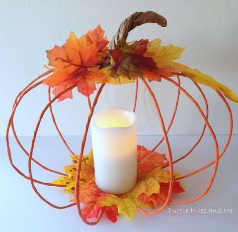 Wire Pumpkin Centerpiece, Best Fall Crafts, Wire Pumpkin, Pumpkin Wreath Diy, Fall Crafts For Adults, Easy Fall Wreaths, Crafts Fall, Pumpkin Centerpiece, Mesh Wreath Tutorial