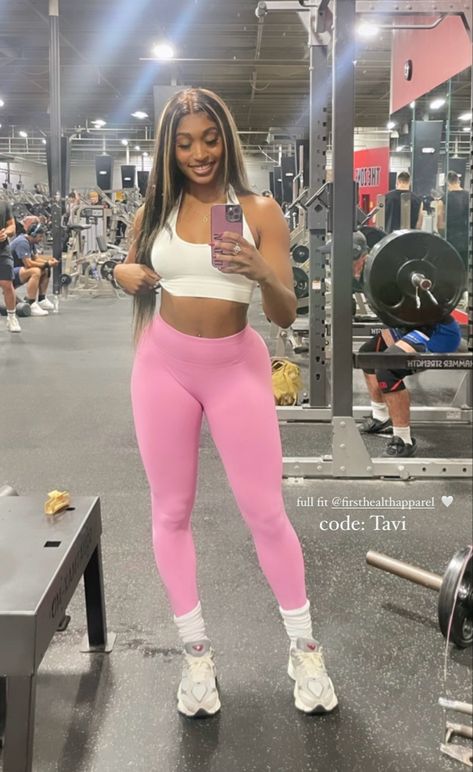 Pink And White Workout Outfit, Black Gym Outfits, Pink Gym Outfit, Workout Summer, Outfit Workout, Pink Gym, Summer Sport, Gym Inspo, Gym Fits