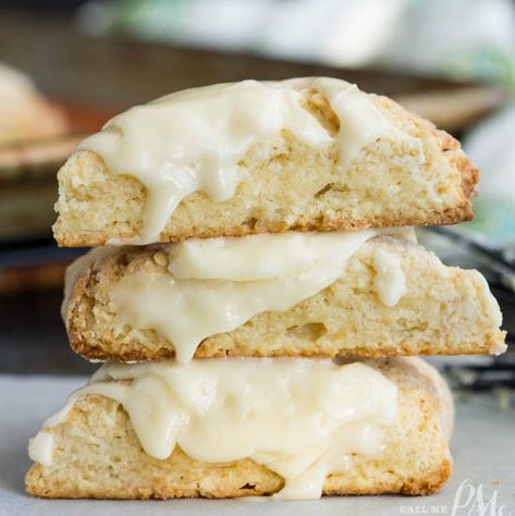 Nothing puts you in the holiday spirit more than hot Eggnog Scones and a warm mug of coffee or hot chocolate. Eggnog Scones, Leftover Eggnog, Basic Scones, Whipped Shortbread Cookies, Cranberry Cream Cheese, Savory Scones, Peanut Butter Candy, Eggnog Recipe, Cheese Bites