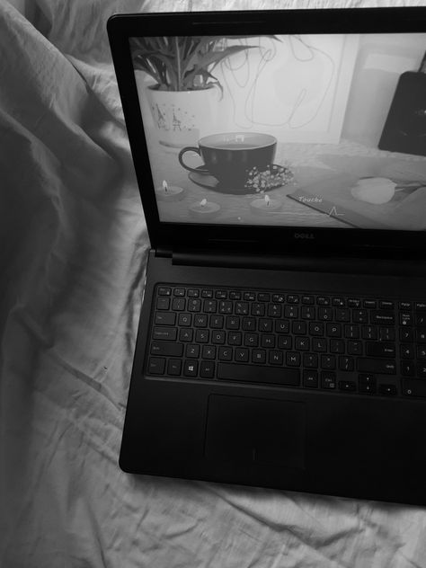 Laptop aesthetic Black Laptop Aesthetic, Dell Laptop Aesthetic, Tori Core, Laptop Aesthetic, Black Laptop, Dell Laptops, Black And White Wallpaper, Hp Laptop, Black Aesthetic Wallpaper