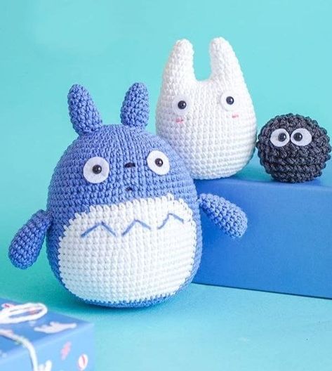 Chibi Totoro, White Totoro, Totoro Pattern, Crochet Totoro, Mini Amigurumi, Crochet Pattern Instructions, Toy Animals, Crochet Decrease, Pola Amigurumi