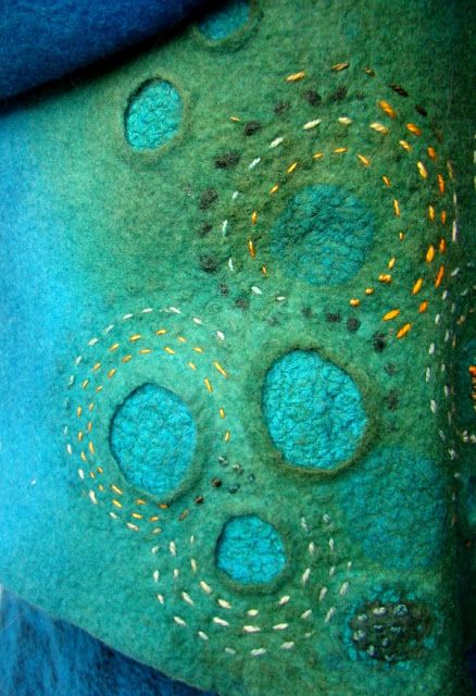 Fiona Duthie, Felt Moon, Felting Inspiration, Tie Dye Crafts, Texture Inspiration, Wet Felt, Felt Board, Felting Tutorials, Needle Thread