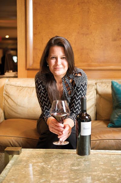 Headshots With Wine, Female Sommelier, Wine Poses, Winemaker Portrait, Drinking Wine Photography, Wine Photoshoot, Winery Photography, Women Drinking Wine, Professional Headshots Women