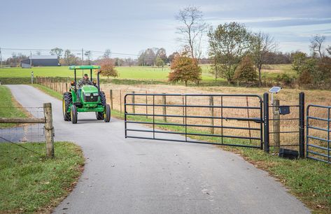 Farm Gate Ideas, Tennessee Landscaping, Driveway Gate Ideas, Driveway Gate Diy, Farm Gates Entrance, Automatic Gates Driveways, Automatic Gate Opener, Fencing Ideas, Future Bedroom