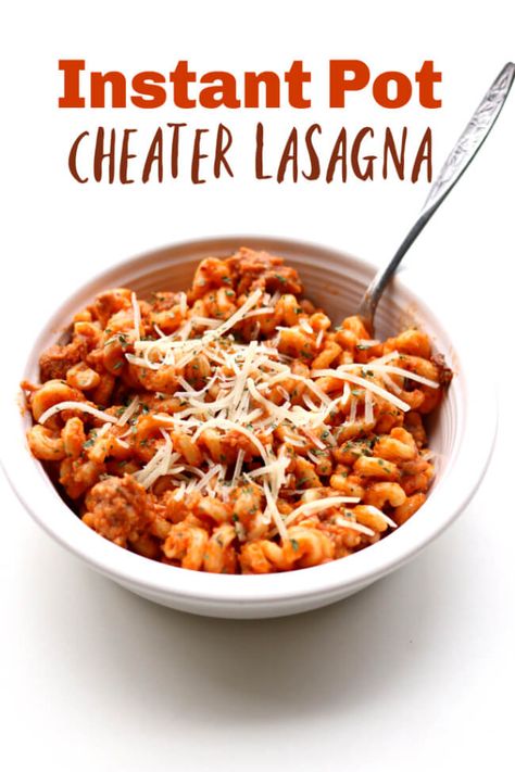 Instant Pot Cheater Lasagna--if you love the flavors of lasagna but don't like the effort it takes this recipe is for you! You can make this Instant Pot lasagna pasta recipe with 6 ingredients and in just a few minutes. #instantpot #instapot #lasagna #pasta #easyrecipe Cheater Lasagna, Cooking Asparagus, Pot Lasagna, Instant Pot Dinner Recipes, Easy Instant Pot Recipes, Instapot Recipes, Instant Pot Pressure Cooker, Carne Asada, Lasagna Recipe