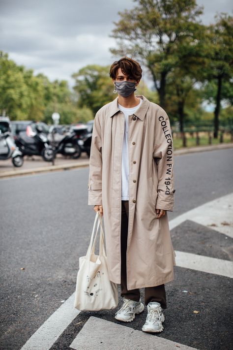 Paris Street Style Spring 2021 Day 5 | The Impression Paris Street Style Spring, Street Style Spring, Paris Fashion Week Street Style, The Best Street Style, 2022 Fashion, Paris Street Style, Style Looks, Spring Street Style, Street Look