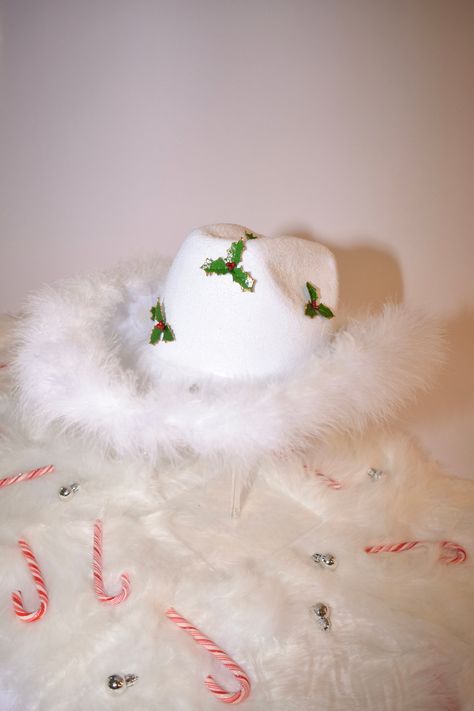 Holly Christmas Cowgirl Hat Holly Hat Christmas Fashion - Etsy Christmas Cowboy Hat, Cowgirl Christmas, Bridal Invitations, Cowboy Christmas, Cowgirl Hats, Christmas Holly, Christmas Fashion, Bridal Gifts, Carbon Emissions