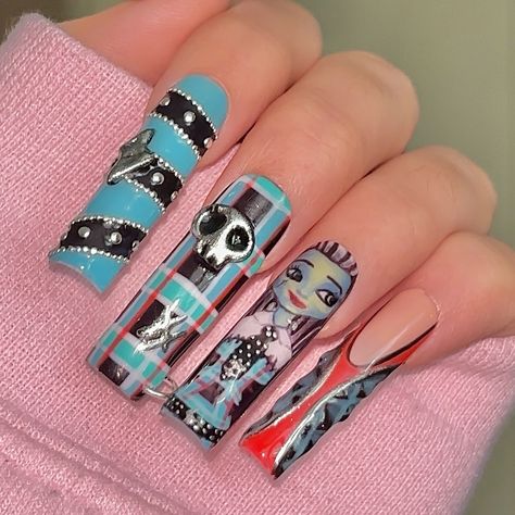 Frankie Stein nails!! Who else loved the movies and dolls growing up • • • Visit my page to find the nails of your dreams 💕 DM for custom requests 💕 link in bio :)! • • • #pressonnails #pressons #presson #pressonnailsforsale #pressonnailset #manicure #gel #gelmanicure #gelnails #gelpolish #gelnaildesign #nails #nailart #smallbusiness #fakenails #falsenails #glueonnails #stickonnails #onlineshop #baddienails #cutenails #pink #modelones #frenchtipnails #monsterhighnails #frankiesteinnails #hall... Frankie Stein Nails, Monster High Nails, Frankie Stein, Manicure Gel, Gel Nail Design, Stick On Nails, French Tip Nails, Gel Manicure, Nails Nailart