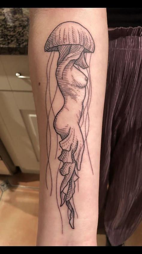 Harry Potter 20th Anniversary, Magical Movies, Return To Hogwarts, Line Tattoo Ideas, Trending Tattoos, About Harry Potter, Jellyfish Tattoo, Mushroom Tattoos, Forearm Tattoo Design