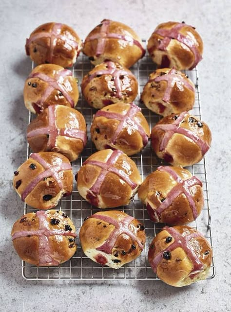 Nadiya Hussain Berry Hot Cross Buns | BBC2 Nadiya Bakes Nadiya Hussain Recipes, Nadiya Hussain, Hot Cross Buns Recipe, Pretzels Recipe, Cross Buns, Freeze Dried Strawberries, Hot Cross Buns, Dried Strawberries, Bun Recipe