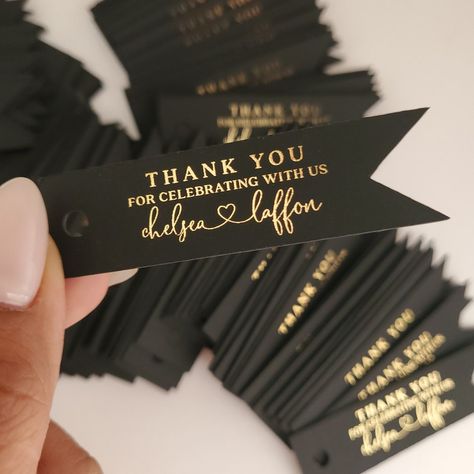 Rose Gold Black Wedding Decor, Black Tie Wedding Party Favors, Black And White Elegant Wedding Decor, Elegant White And Black Wedding, Personalized Wedding Favors For Guests, Wedding Decor Black And Gold, Black And Gold Bridal Party, Black White Gold Wedding Decor, Black And Gold Wedding Theme Decorations