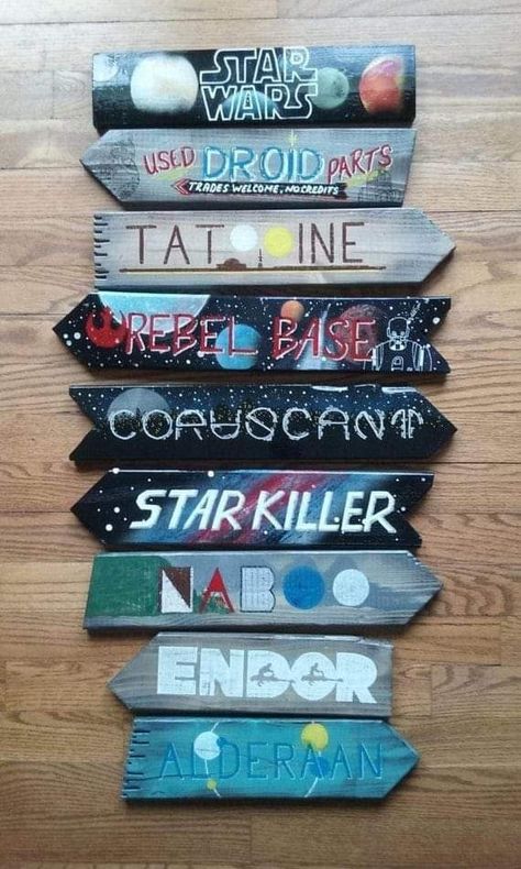 Decoracion Star Wars, Star Wars Bathroom, Star Wars Classroom, Direction Sign, Star Wars Bedroom, Star Wars Nursery, Star Wars Crafts, Star Wars Room, Star Wars Decor