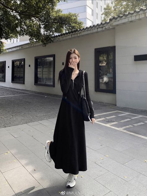 Modest Stylish Outfits, Overalls Fashion, Everyday Fashion Outfits, Korean Fashion Dress, Quick Outfits, Classy Work Outfits, Long Sleeve Knit Dress, Korean Fashion Trends, Fashion Dresses Casual