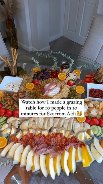 Aldi Party Food, Grazing Platter Ideas, Party Snack Table, Table For 10, Kids Birthday Food, Christmas Buffet, Charcuterie Inspiration, Grazing Table, Charcuterie And Cheese Board