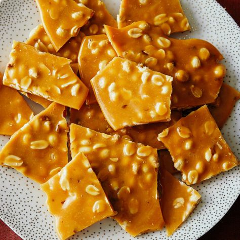 Best Peanut Brittle, Easy Peanut Brittle Recipe, African Peanut Stew, Holiday Cheese Boards, Peanut Brittle Recipe, Brittle Recipes, Peanut Brittle, Best Chocolate Chip Cookie, Peanut Butter Fudge