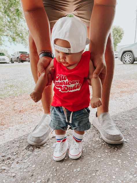 Red white blue socks converse Binkybro hat American outfit idea cute baby boy Baby Boy Fourth Of July Outfit, Baby Boy 4th Of July Outfit, Summer Baby Boy Outfits Newborn, Baby Boy Summer Outfits 6 Months, Baby Summer Outfits Boy, Overall Baby Boy Outfit, Baby Boy Aesthetic Newborn, Newborn Summer Outfits Boy, 4th Of July Baby Pictures