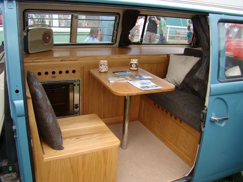 vw camper interior Vw Kampeerwagens, Kombi Interior, Kombi Trailer, Vw T2 Camper, Kombi Camper, Vw Kombi Van, Vw Bus Interior, Kombi Pick Up, Vw T3 Syncro